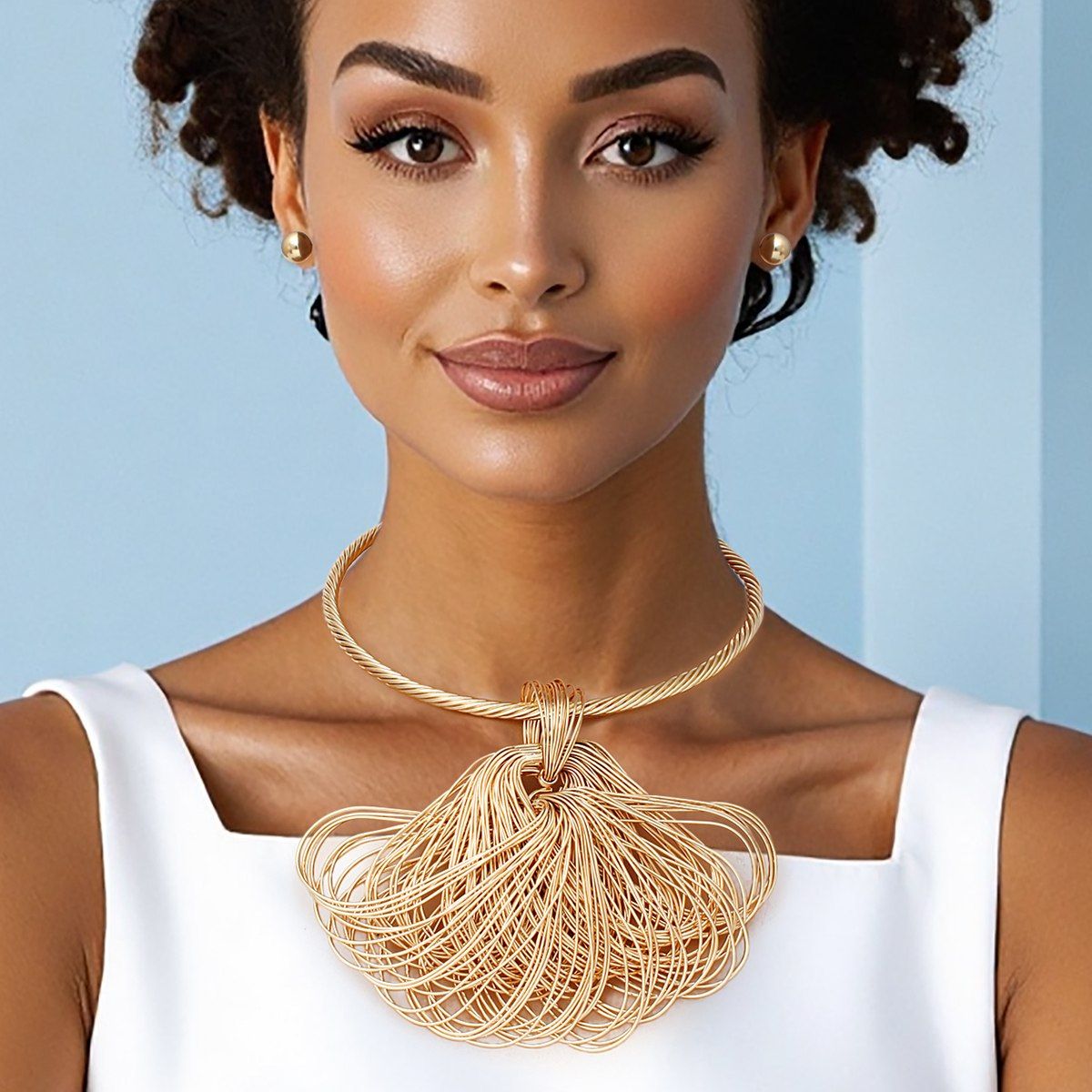 Pendant Gold Large Fanned Metal Wire Necklace